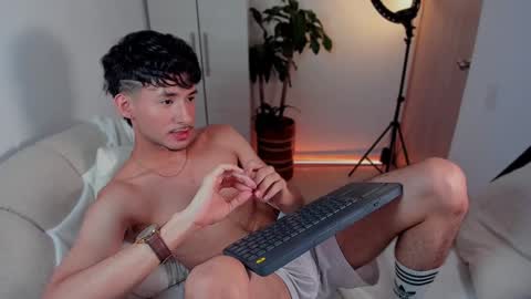 Fabian online show from 01-09-25, 03:15