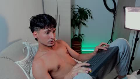 Fabian online show from 01-11-25, 07:17