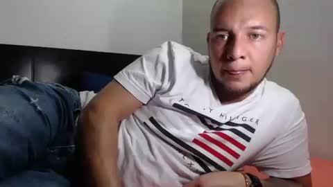 dimitribigdick18 online show from 03-08-25, 12:00