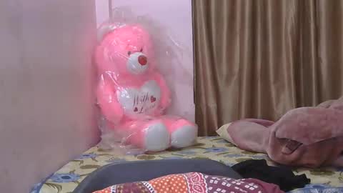 Snapshot of dimple_love chatting on 03-06-26, 07:05 dimple_love online show from 03-06-26, 07:05