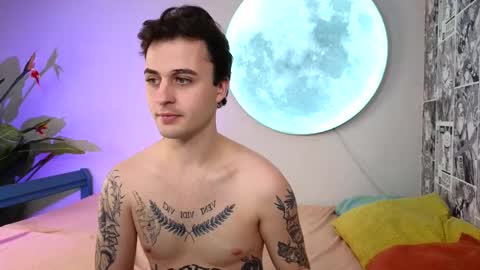 Snapshot of din_avexxy chatting on 10-19-25, 06:25 Din online show from 10-19-25, 06:25