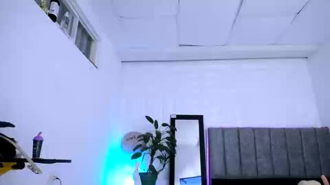 Snapshot of dina_mcry chatting on 09-23-25, 12:02 DINA online show from 09-23-25, 12:02