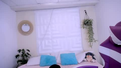 DINA online show from 05-11-26, 03:07