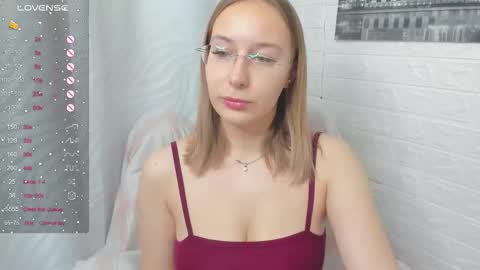 Snapshot of dina_sunshine chatting on 02-13-26, 02:02 Dina online show from 02-13-26, 02:02