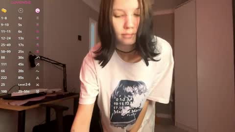 Amelia online show from 04-13-26, 08:09