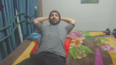 Snapshot of dinchtcams chatting on 10-01-25, 05:24 Dincht online show from 10-01-25, 05:24