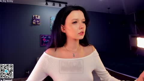 Snapshot of dindin_ chatting on 09-24-25, 11:57 Jessie online show from 09-24-25, 11:57