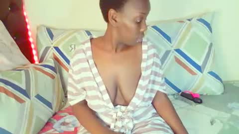 Snapshot of dinnydakrazx chatting on 11-14-25, 10:40 dinnydakrazx online show from 11-14-25, 10:40