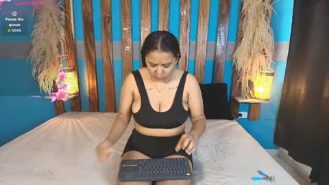 Snapshot of dinokoandkimcyci chatting on 04-05-26, 12:02 dinokoandkimcyci online show from 04-05-26, 12:02
