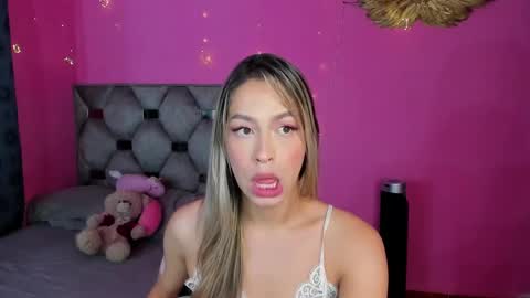 Snapshot of dione_sexyy chatting on 02-13-25, 08:17 IG dionemontecarlo19 online show from 02-13-25, 08:17