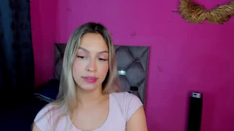 Snapshot of dione_sexyy chatting on 03-02-25, 10:14 IG dionemontecarlo19 online show from 03-02-25, 10:14