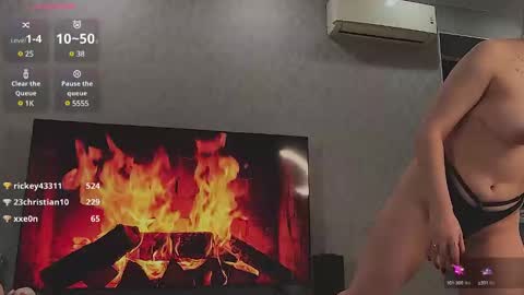 Diora  Sam  online show from 03-06-25, 08:16