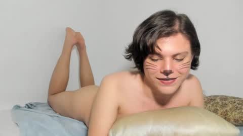 Snapshot of dios1509 chatting on 11-01-25, 01:40 dios1509 online show from 11-01-25, 01:40