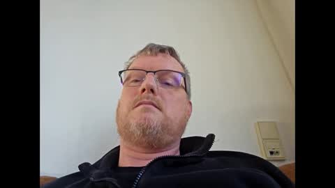 dirkkie1975 online show from 02-25-26, 10:03