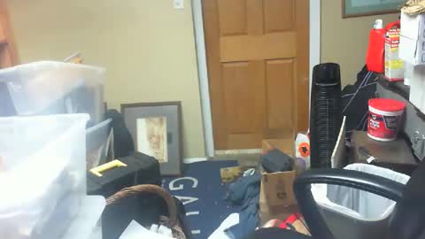 Snapshot of dirkpitt223 chatting on 12-04-24, 08:29 DirtkPitt Fun guy working online show from 12-04-24, 08:29