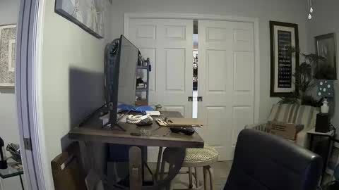 Snapshot of dirkpitt223 chatting on 01-18-25, 02:36 DirtkPitt Fun guy working online show from 01-18-25, 02:36