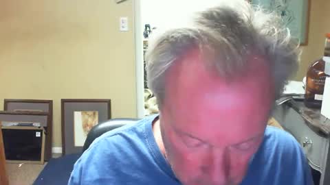 Snapshot of dirkpitt223 chatting on 11-17-25, 01:22 DirtkPitt Fun guy working online show from 11-17-25, 01:22