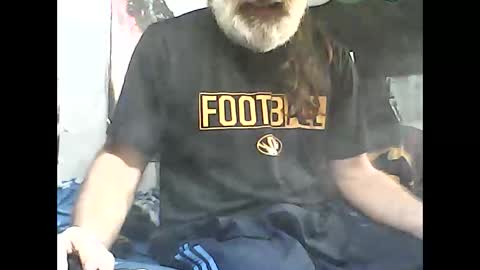 dirtmcgirt82 online show from 01-05-25, 04:04