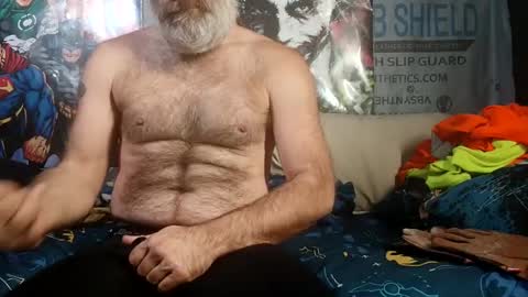 dirtmcgirt82 online show from 01-07-25, 06:35