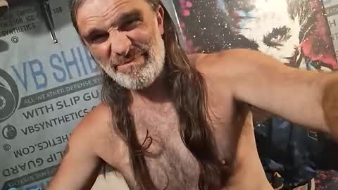 dirtmcgirt82 online show from 03-05-26, 06:20