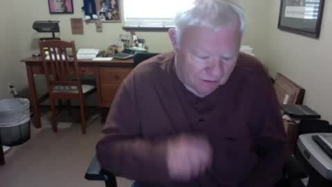 dirtrider195080438 online show from 07-07-26, 09:52