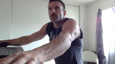 Snapshot of dirty_birdy_ chatting on 05-12-26, 07:33 dirty_birdy_ online show from 05-12-26, 07:33