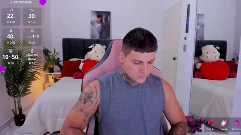 Snapshot of dirty_boy__ chatting on 10-15-25, 04:18 johny online show from 10-15-25, 04:18