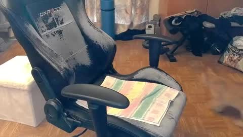 Snapshot of dirty_fun_boy chatting on 12-06-24, 12:05 dirty_fun_boy online show from 12-06-24, 12:05