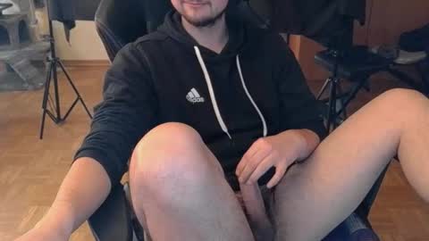 Snapshot of dirty_fun_boy chatting on 10-31-25, 09:54 dirty_fun_boy online show from 10-31-25, 09:54