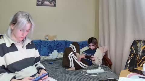 Dirty Kiss69 online show from 12-17-25, 06:47