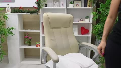 dirty_mature online show from 12-21-24, 10:28