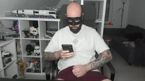 Robert online show from 11-02-25, 12:02