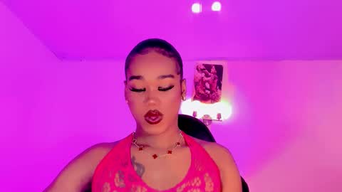 Naomy  online show from 11-18-25, 02:54