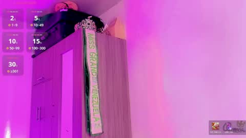 Naomy  online show from 05-19-26, 03:46