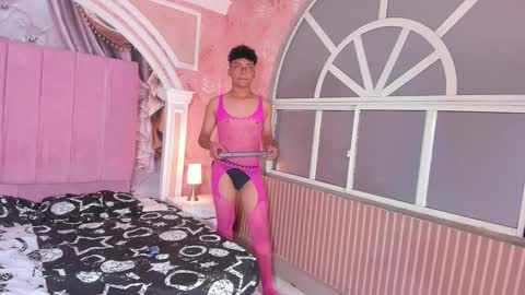 Snapshot of dirtymike69_ chatting on 10-18-25, 03:31 Mike online show from 10-18-25, 03:31