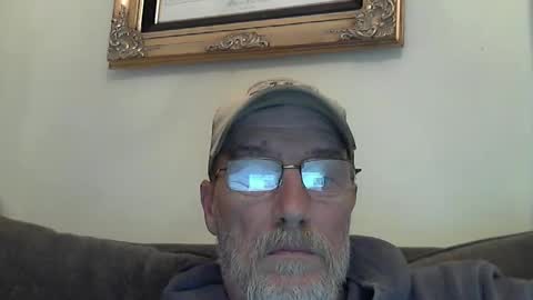 Snapshot of dirtynastyoldman chatting on 03-02-25, 05:44 dirtynastyoldman online show from 03-02-25, 05:44