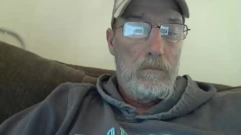 Snapshot of dirtynastyoldman chatting on 03-08-25, 11:28 dirtynastyoldman online show from 03-08-25, 11:28