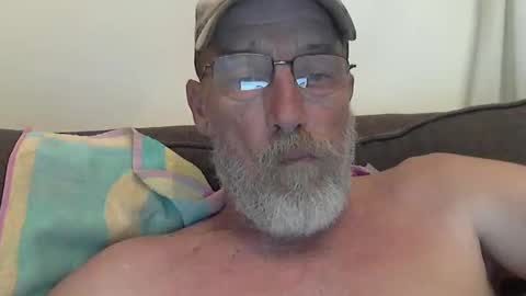 Snapshot of dirtynastyoldman chatting on 09-20-25, 03:07 dirtynastyoldman online show from 09-20-25, 03:07