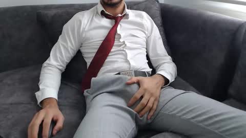 Snapshot of dirtyybooyy77 chatting on 10-24-25, 09:17 dirtyybooyy77 online show from 10-24-25, 09:17