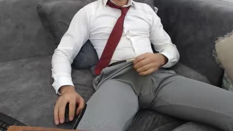 Snapshot of dirtyybooyy77 chatting on 11-13-25, 10:47 dirtyybooyy77 online show from 11-13-25, 10:47