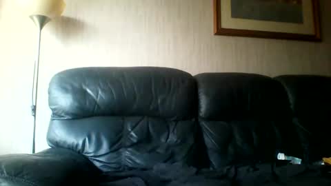 Snapshot of discovery63 chatting on 10-26-25, 10:32 discovery63 online show from 10-26-25, 10:32