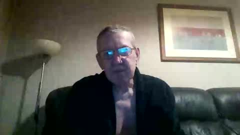 Snapshot of discovery63 chatting on 01-05-26, 07:39 discovery63 online show from 01-05-26, 07:39