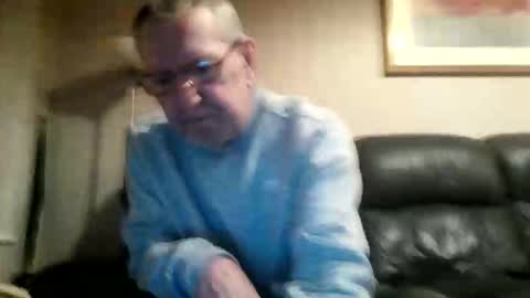 Snapshot of discovery63 chatting on 01-06-26, 05:05 discovery63 online show from 01-06-26, 05:05