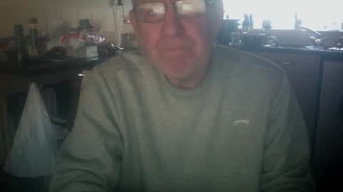 Snapshot of discovery63 chatting on 01-07-26, 03:03 discovery63 online show from 01-07-26, 03:03