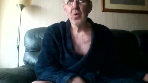 Snapshot of discovery63 chatting on 01-11-26, 11:37 discovery63 online show from 01-11-26, 11:37