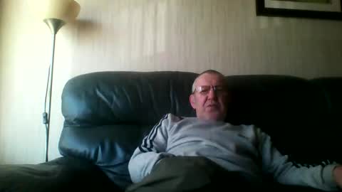 Snapshot of discovery63 chatting on 03-07-26, 03:20 discovery63 online show from 03-07-26, 03:20