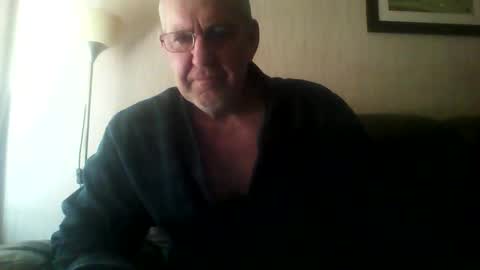 Snapshot of discovery63 chatting on 05-10-26, 08:08 discovery63 online show from 05-10-26, 08:08
