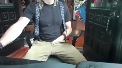 disgruntledyetti0101 online show from 04-02-26, 11:24