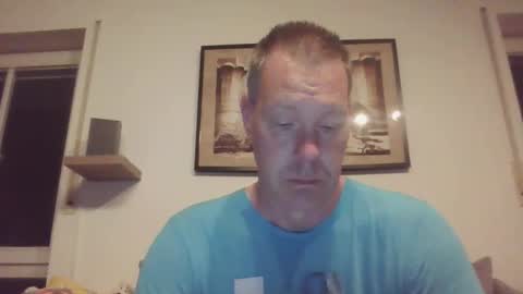 Snapshot of disney0988 chatting on 10-14-25, 04:35 disney0988 online show from 10-14-25, 04:35