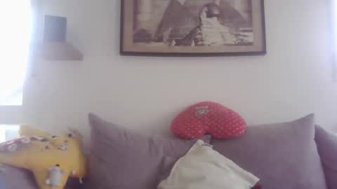 Snapshot of disney0988 chatting on 11-02-25, 09:33 disney0988 online show from 11-02-25, 09:33